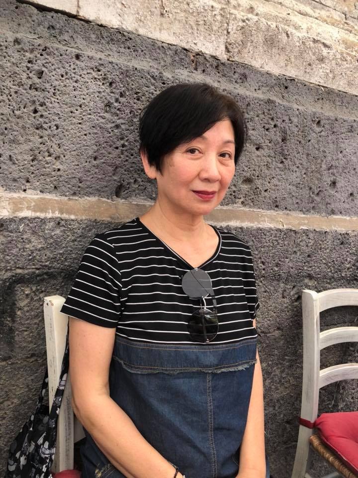 《下流上車族》鮑起靜飾演的公屋獨居老人謝毓霞