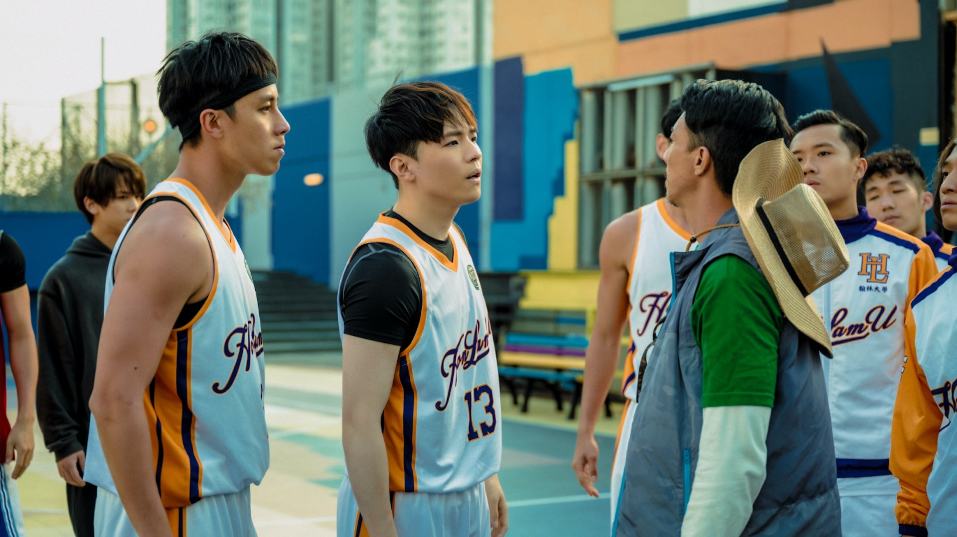 當中四位MIRROR成員本來都是籃球熱愛者。