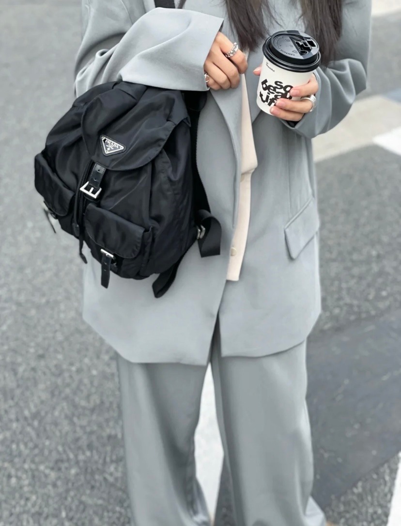 在日常生活裡最實用的手袋款式相信非背囊莫屬