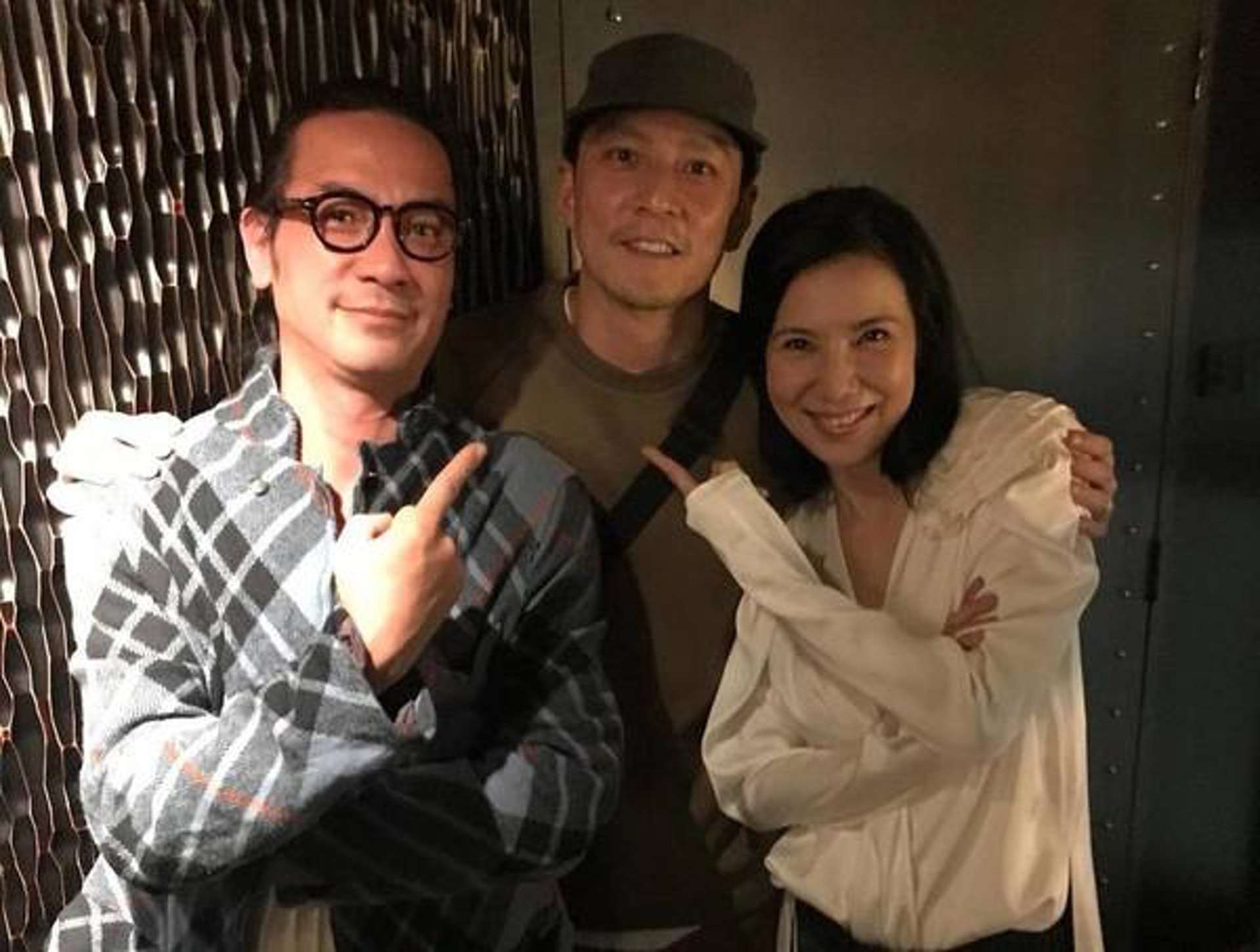 90年代性感女星關秀媚與邱淑貞同屬第一代「晶女郎」