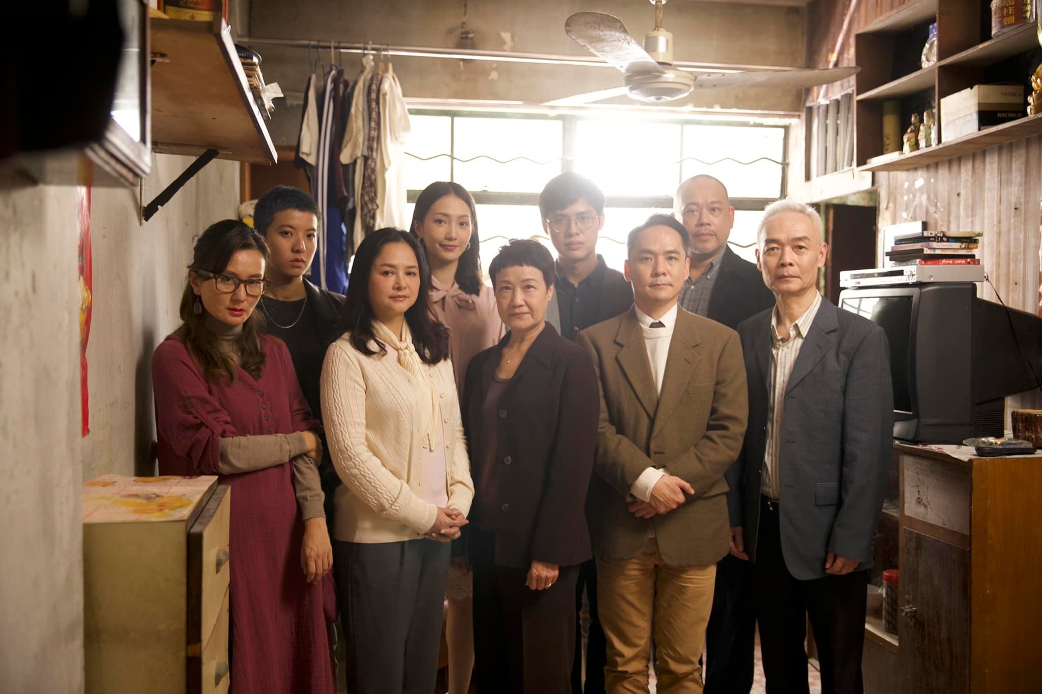 黃華和在完成自己戲份後也會留低觀摩,「大家很有群體合作精神,就像一家人。」