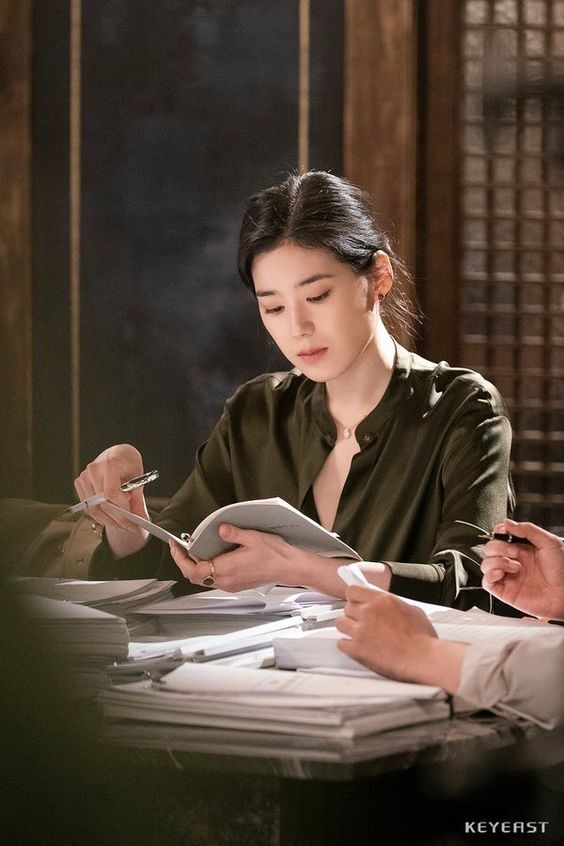 「恃老賣老」的同事喜歡將工作和責任推得給其他人，更會包裝成學習機會。