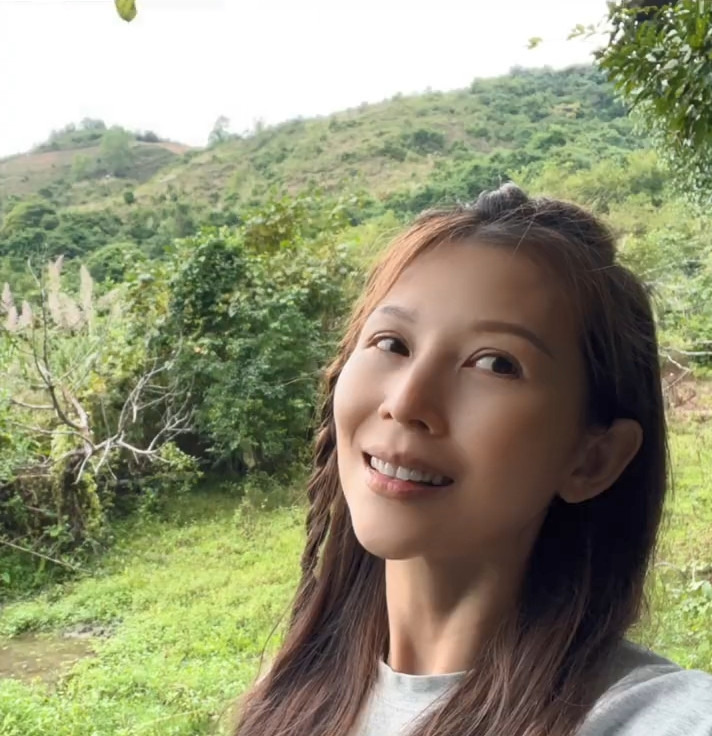 蔡少芬分享素顏照被讚氣息好。