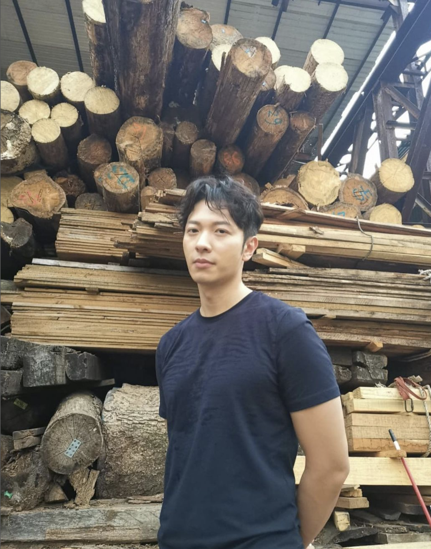 高鈞賢除了銷毀證據外,還製造出虛假證據陷害湛霆。