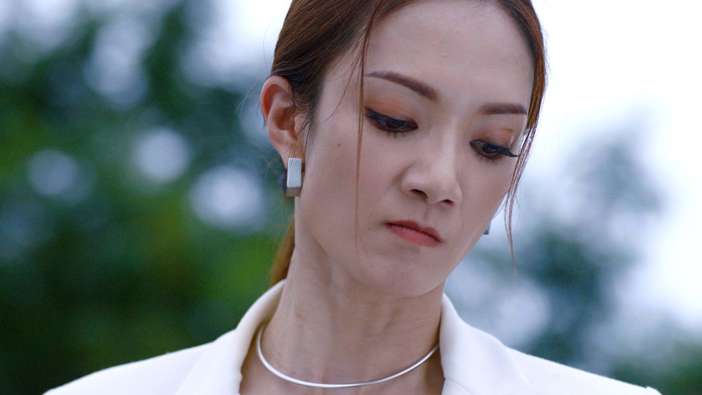 王君馨立即臨場設局狠心對張Sir嚴刑逼供