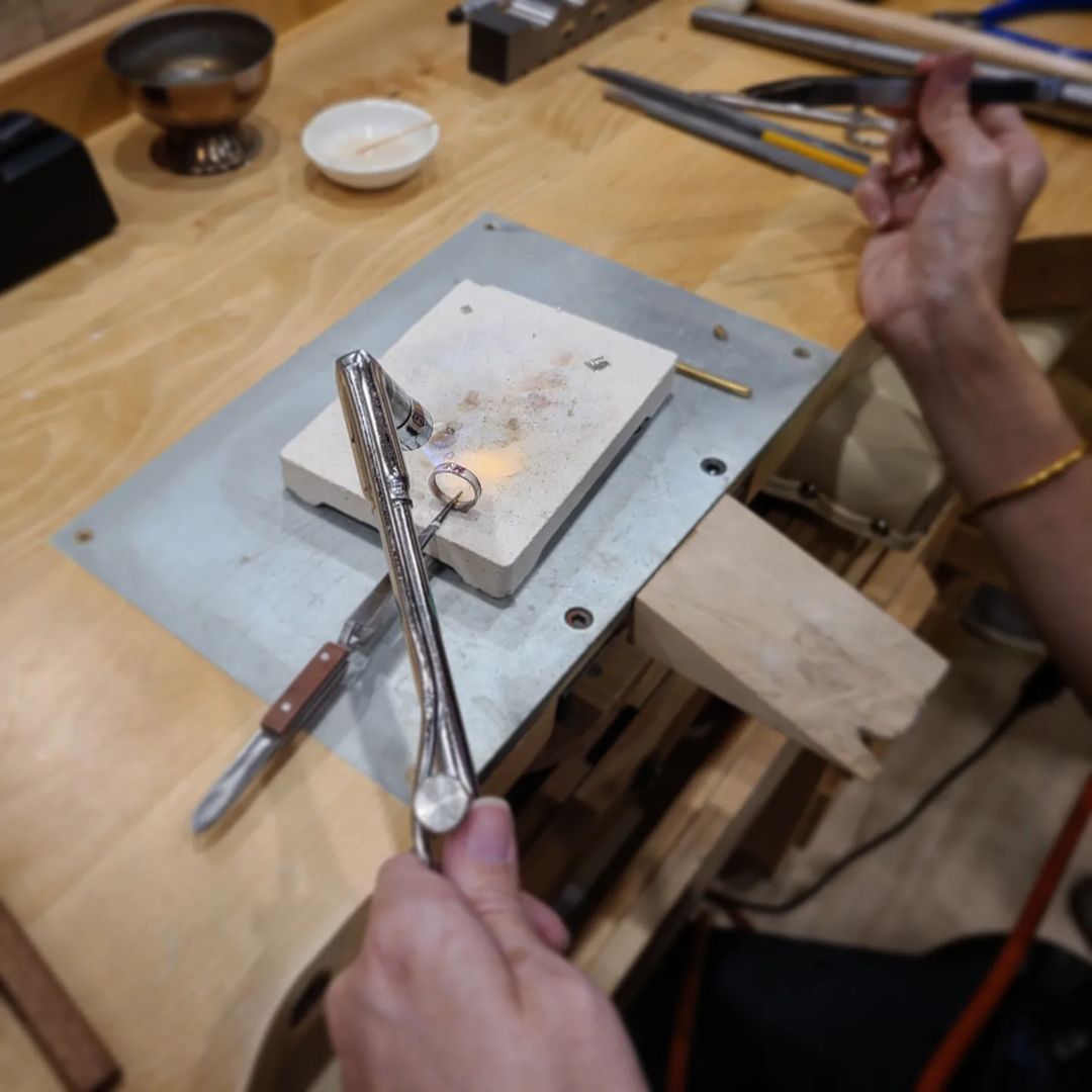 親手打造銀首飾別具意義