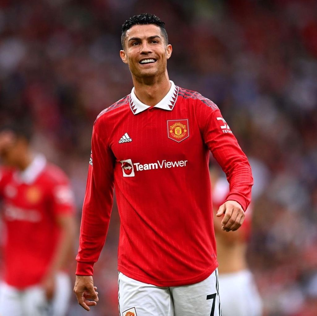 葡萄牙球星C朗拿度（Cristiano Ronaldo）與曼聯終止合約。