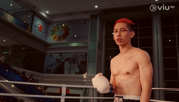 網民：「睇到好扎心！臨死都不停反射打拳」