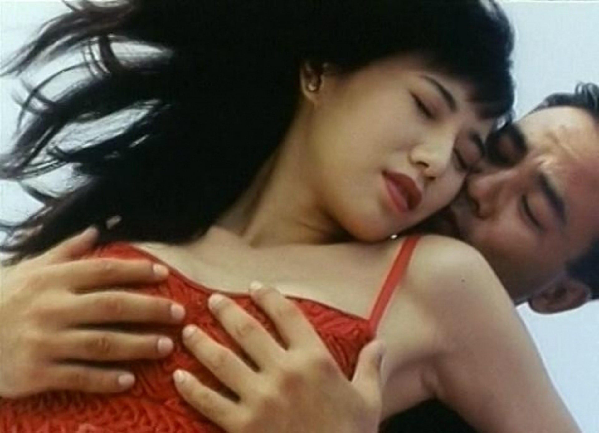 與任達華在電影《賊王》中的大尺度演出至今仍令人印象深刻