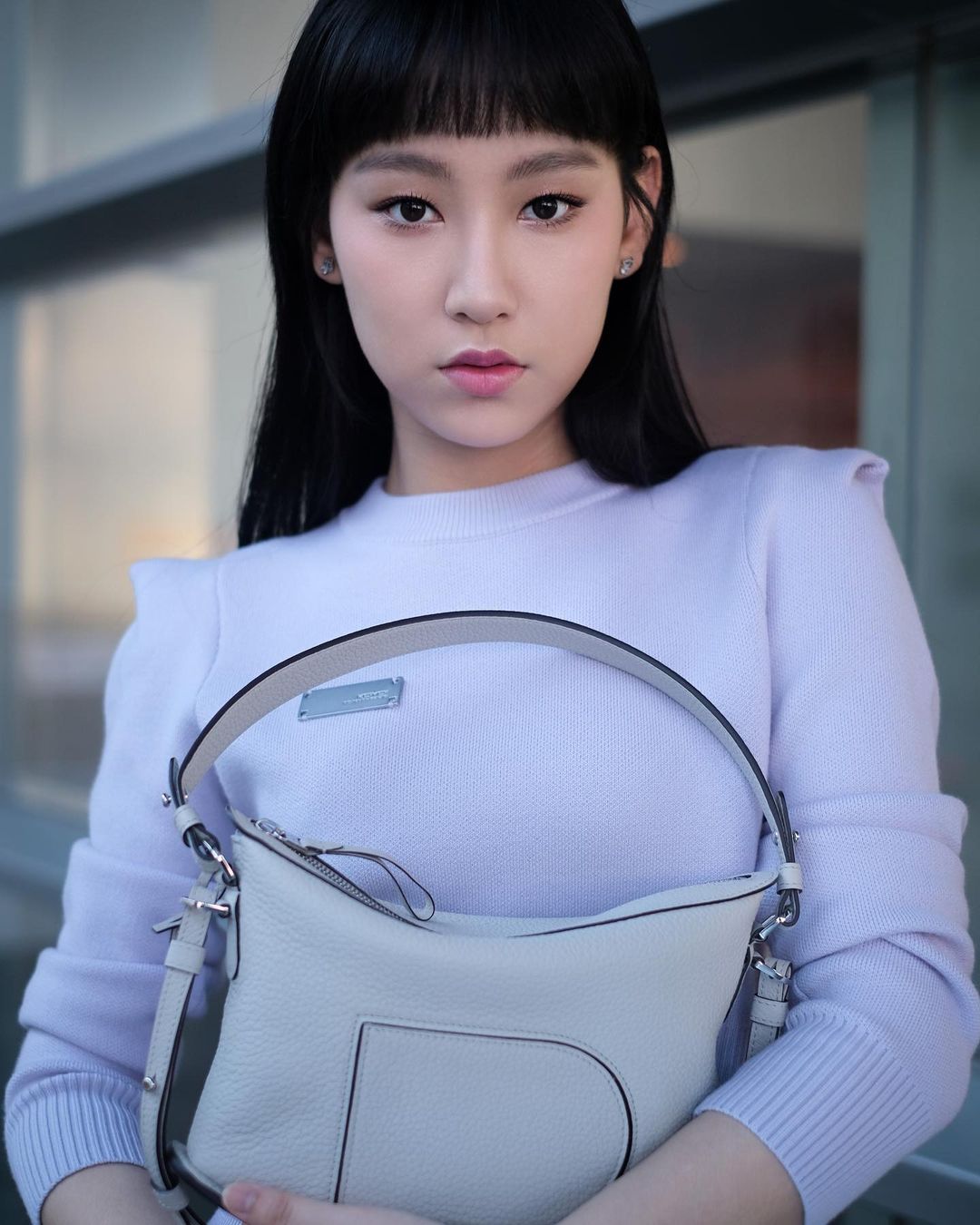 炎明熹承諾25歲前絕不拍拖