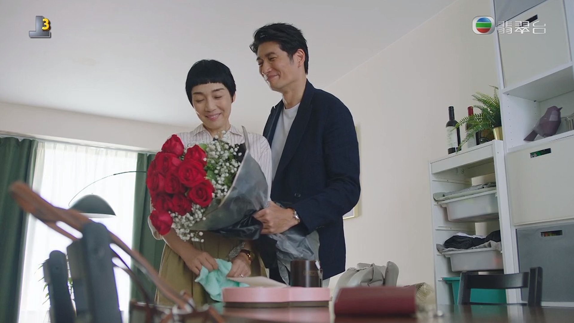 又送花又壁咚，問你冧唔冧！