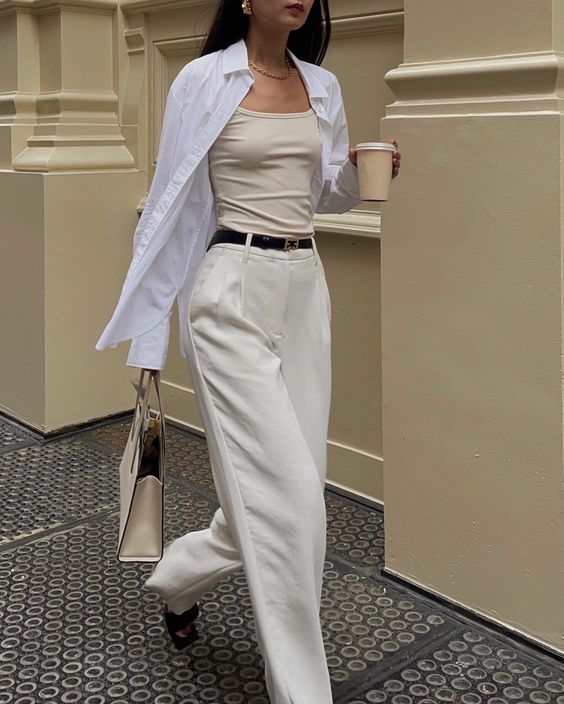 5款黑色與棕色的名牌Logo皮帶