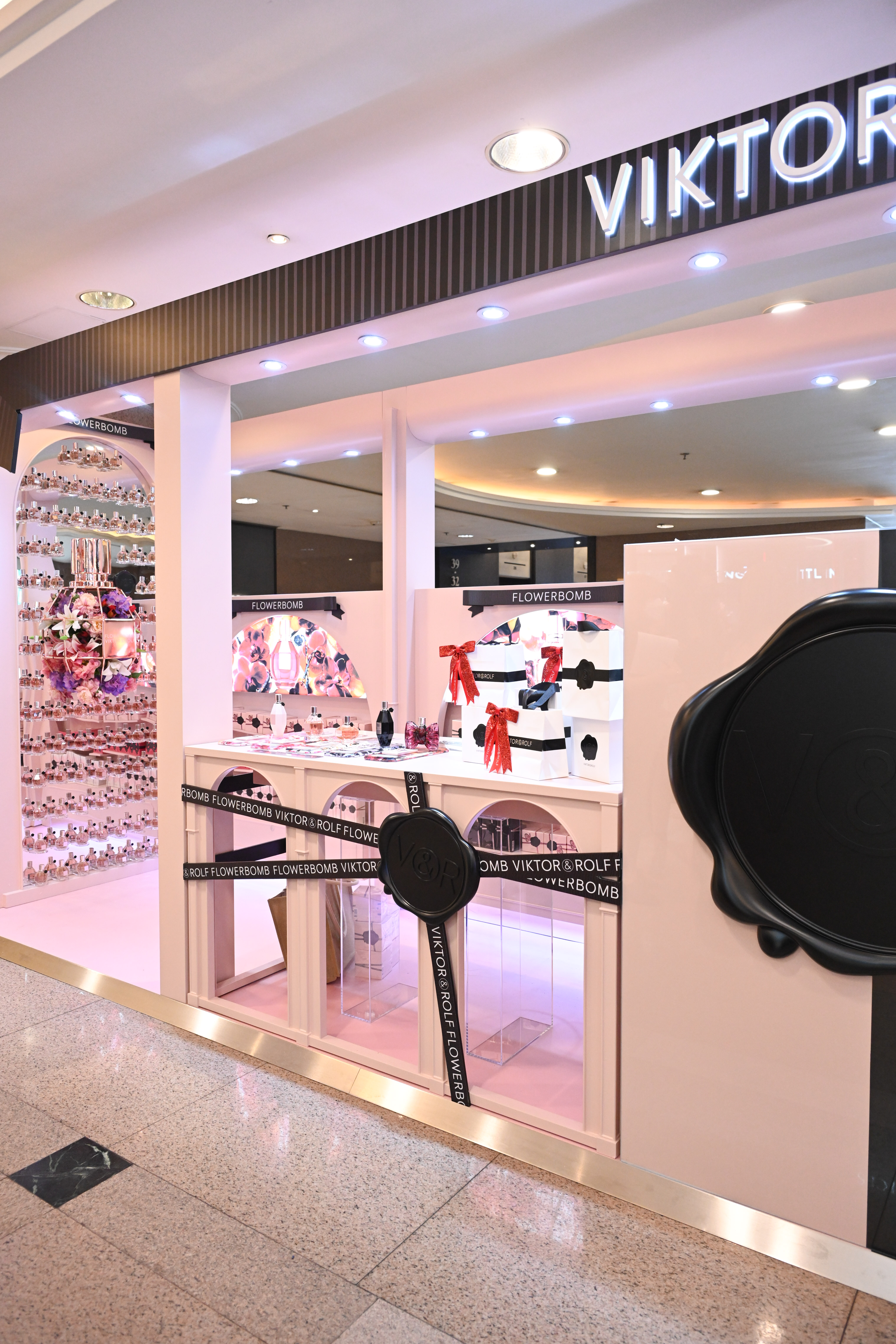 VIKTOR&ROLF香港首個期間限定店