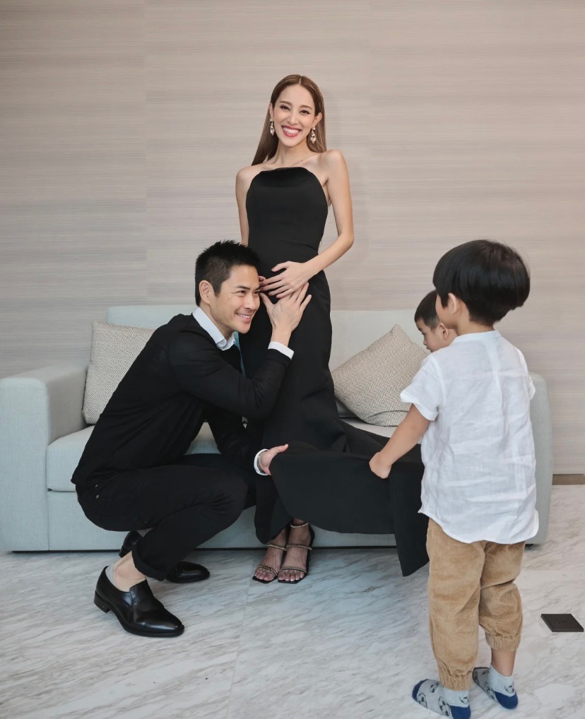 鄭嘉穎與陳凱琳(Grace)2018年結婚後育有兩個寶貝兒子