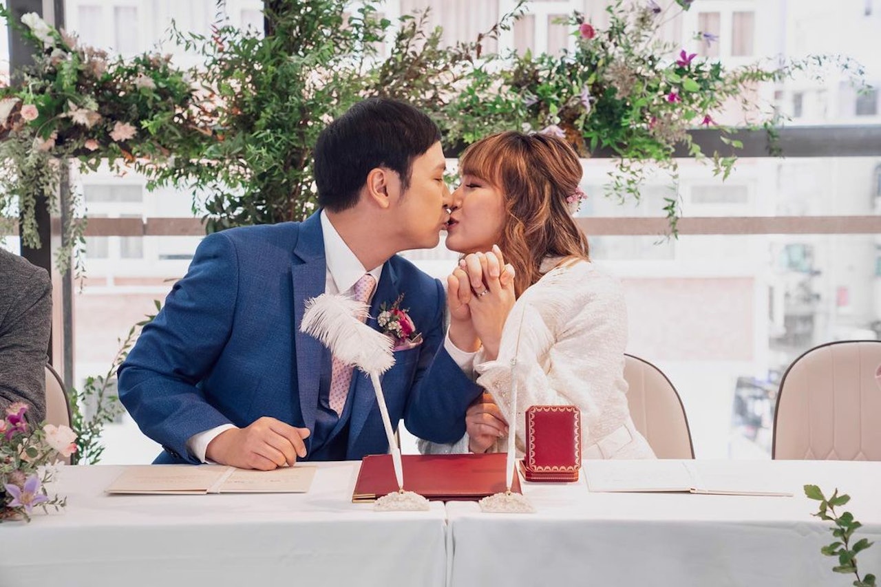 李泳豪上個月與台灣女友Agnes結婚