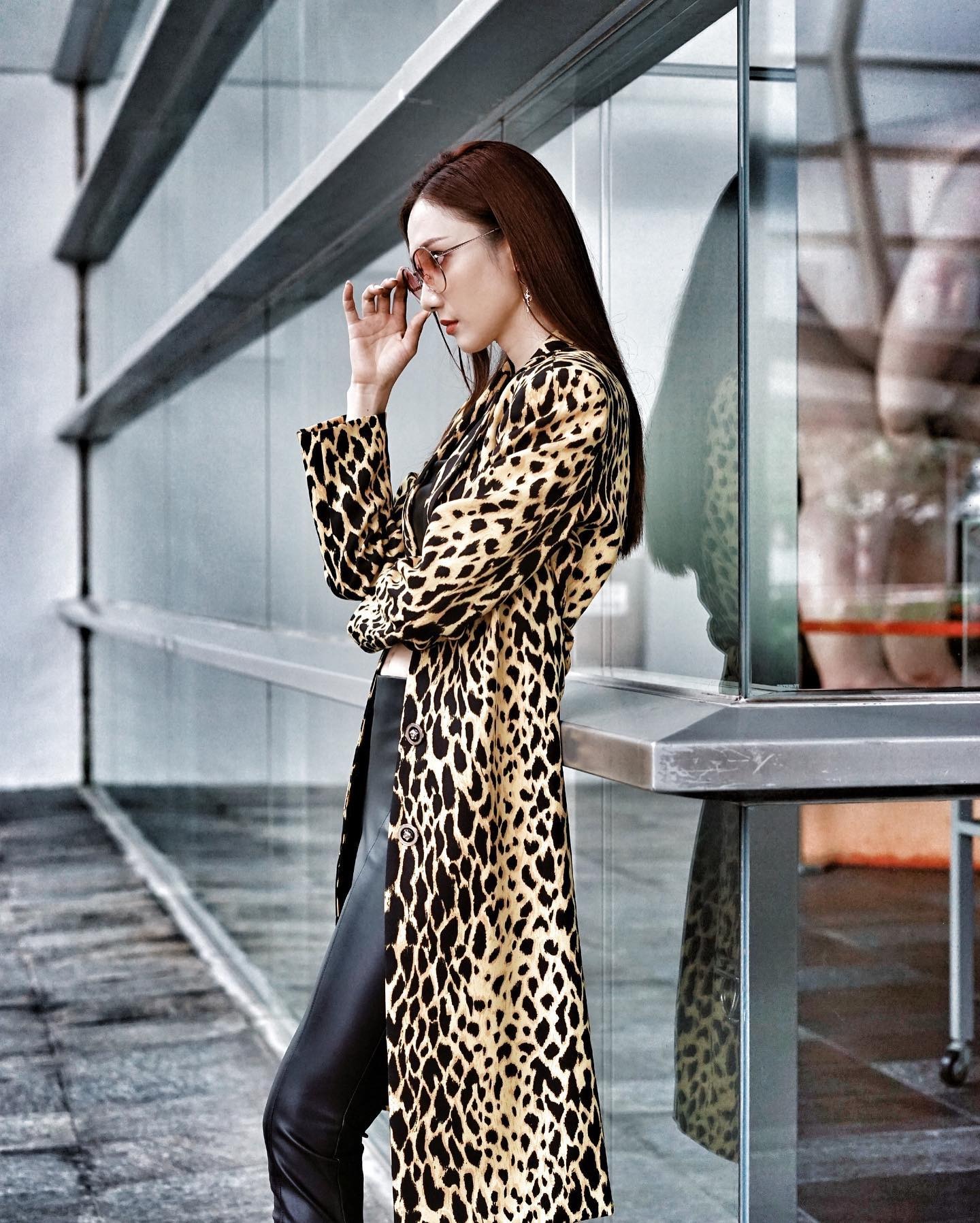 但也有不少網民估中他是一名臥底