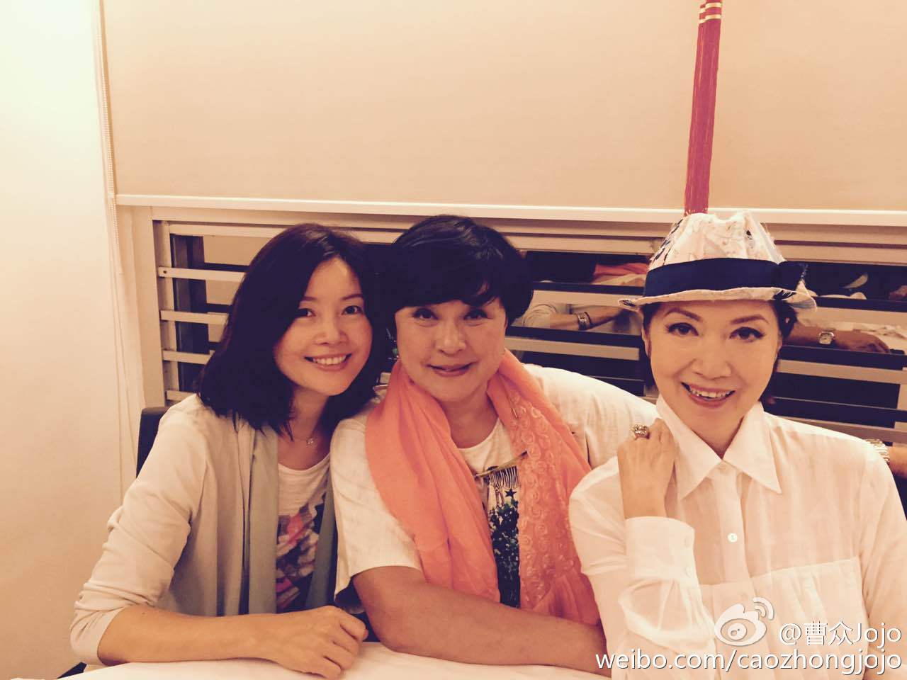 曹眾與謝雪心、黃淑儀合照