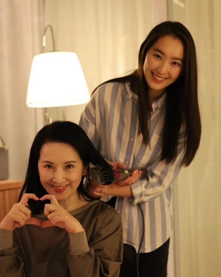 林愷鈴是龔慈恩的女兒。