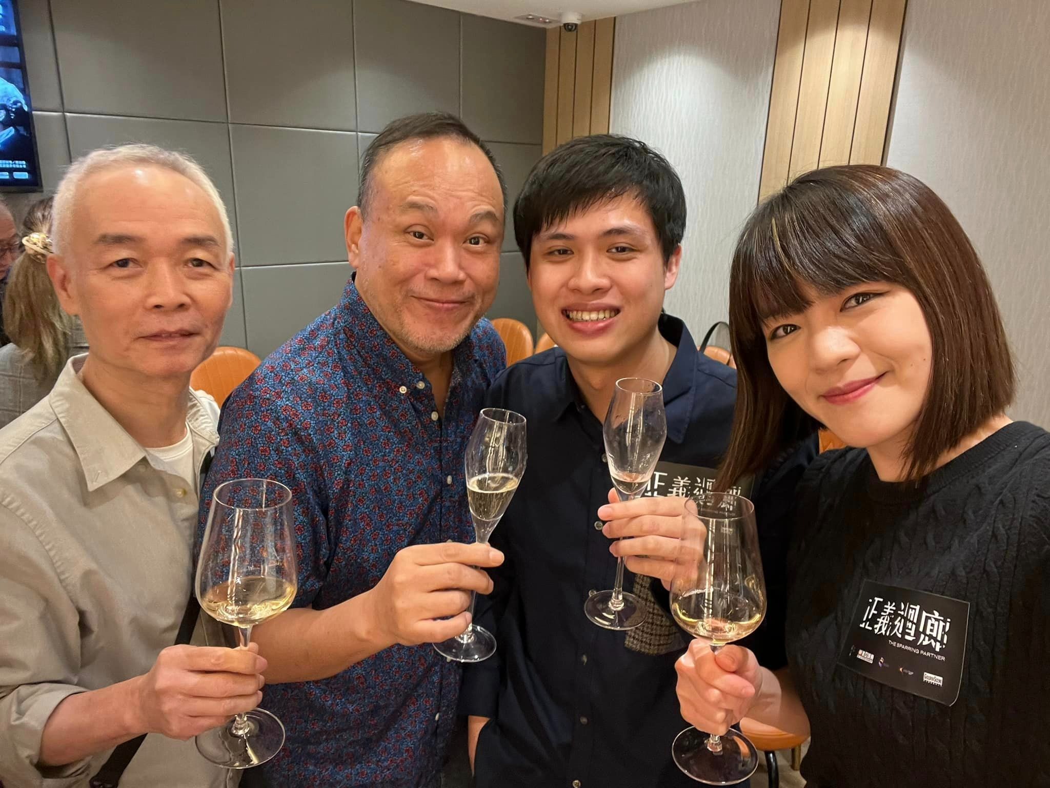 邱萬城亦說劇組也有帶出好的氛圍幫助入戲