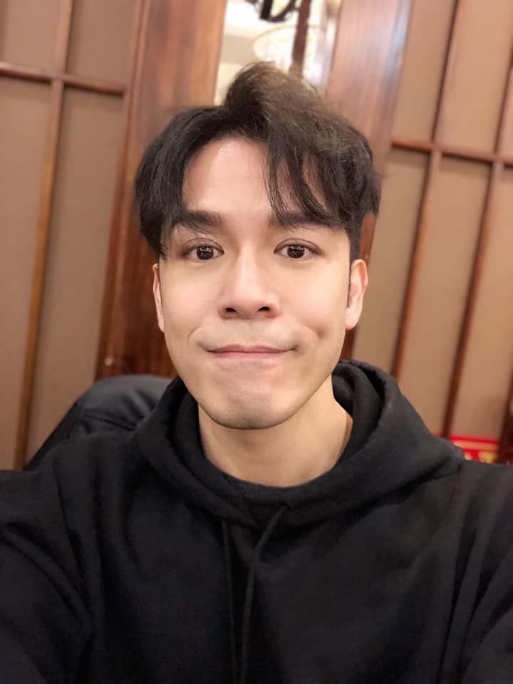 最近沈震軒回流香港，正式加盟英皇娛樂。