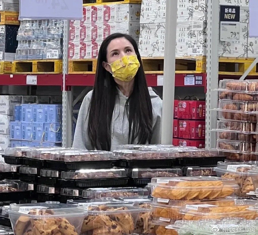 李若彤被讚素顏仍非常好看。