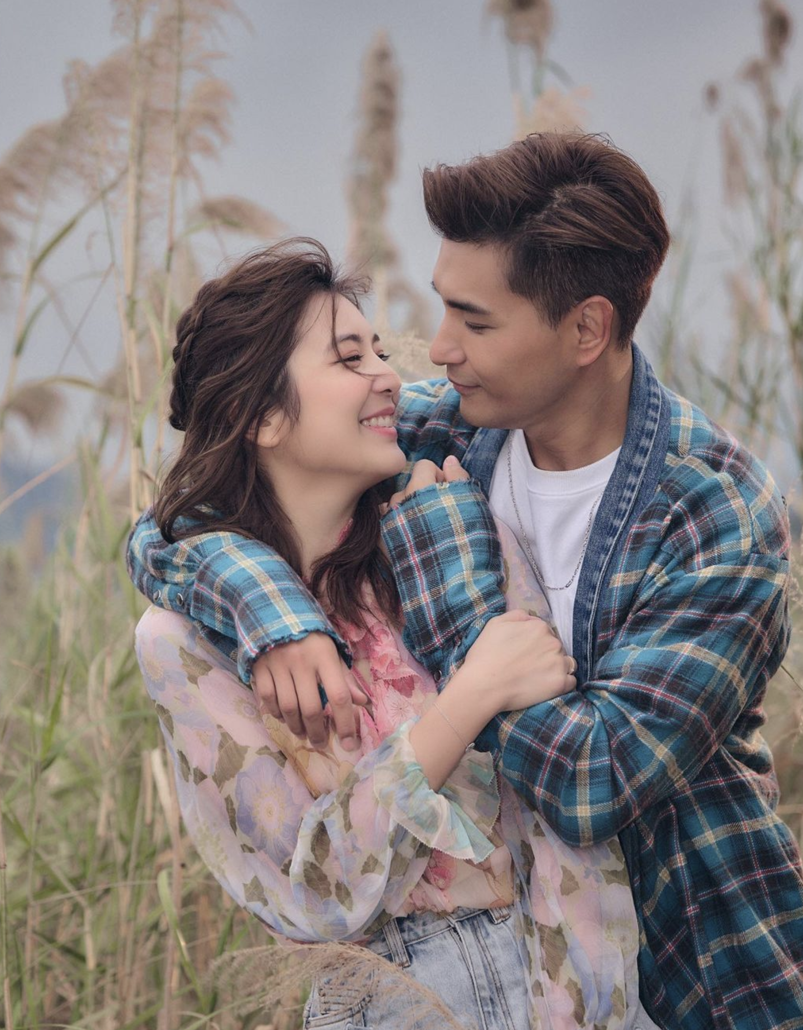 陳展鵬表示當年2016年做港姐評判時對單文柔已有好感