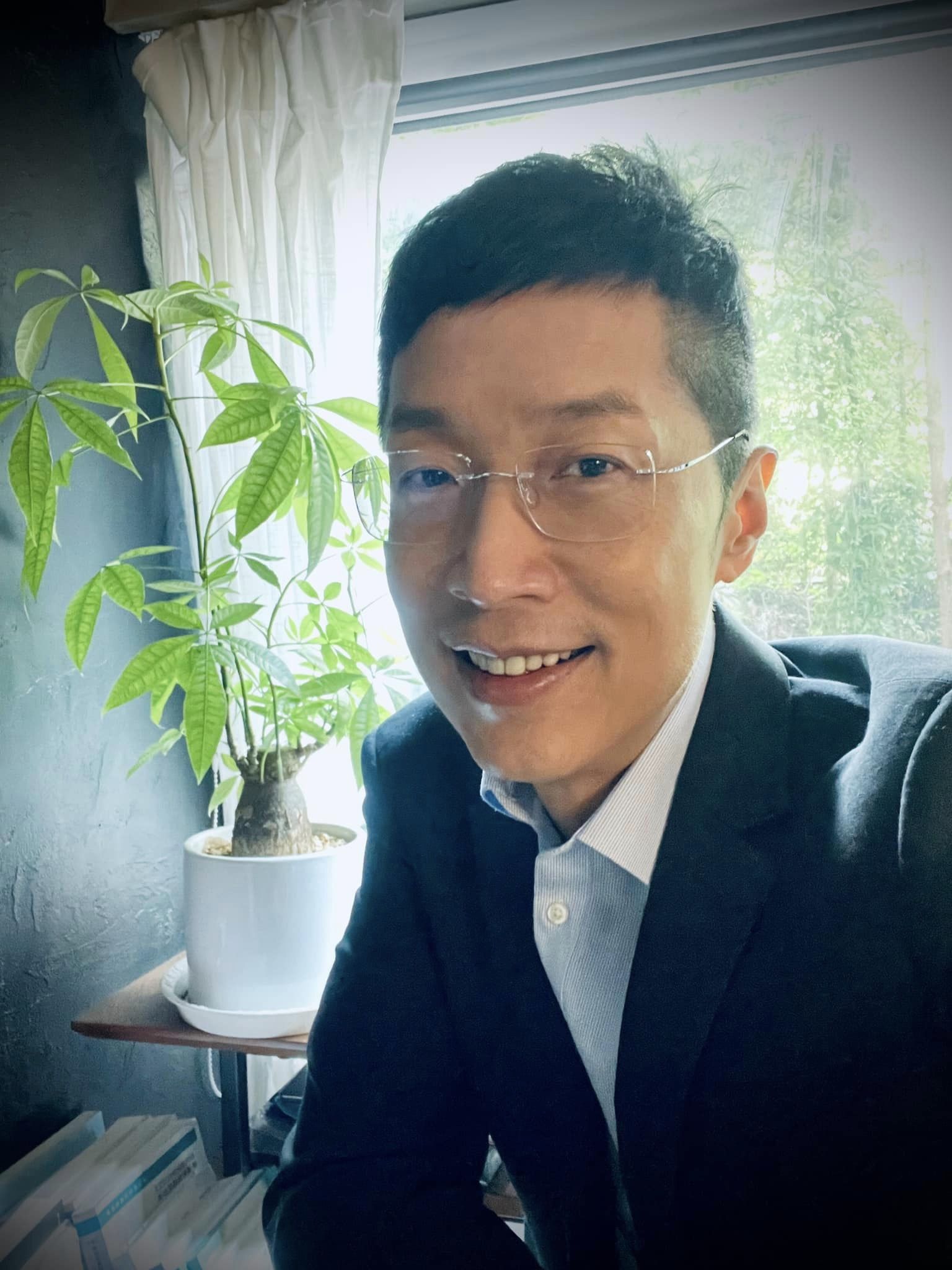 今集《黃金盛宴》馬浚偉(馬仔)就請來張美妮與安德尊(大王)作星級嘉賓