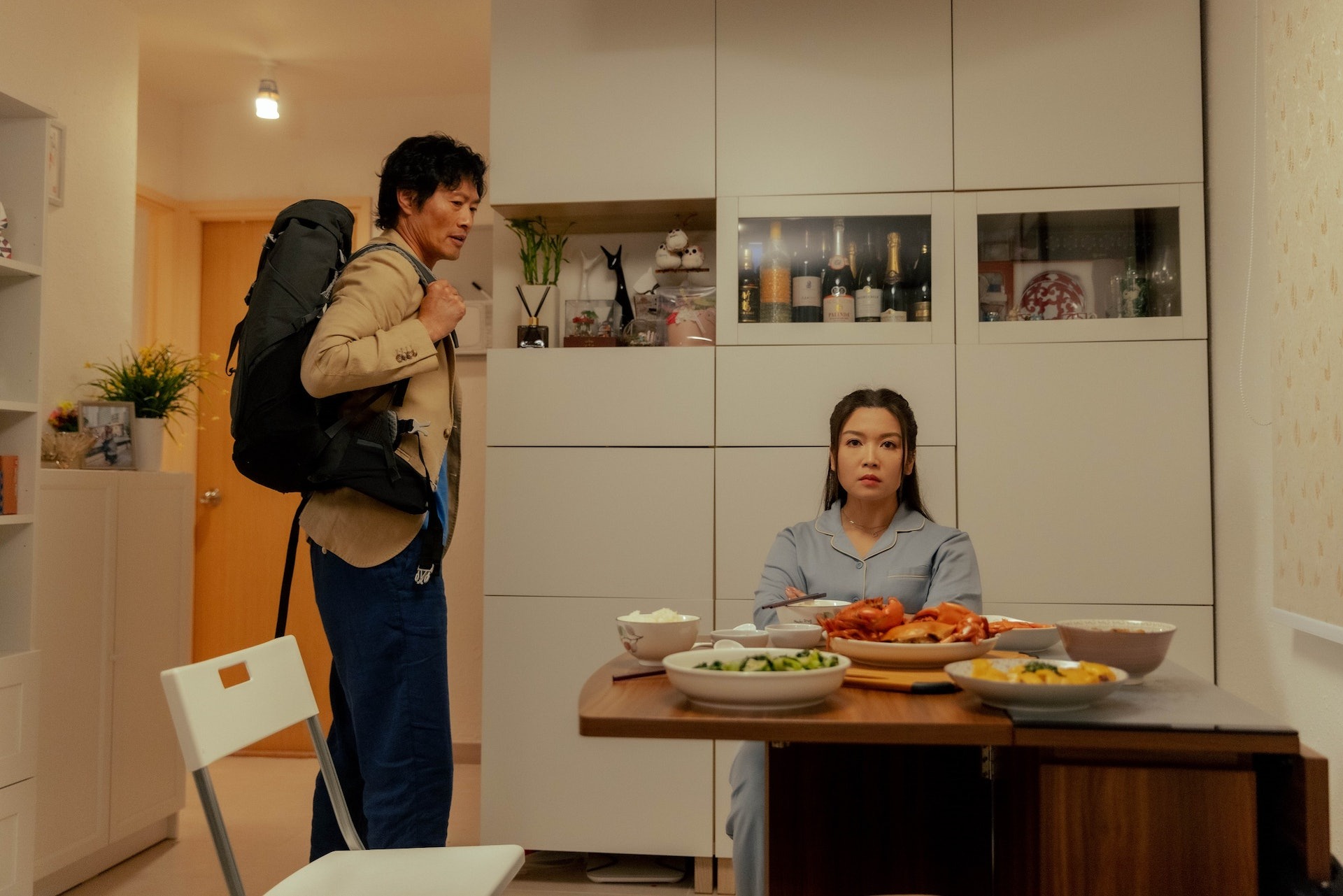 黃德斌在劇中飾演曾經生意失敗連太太練美娟的錢也虧掉的蕭遙