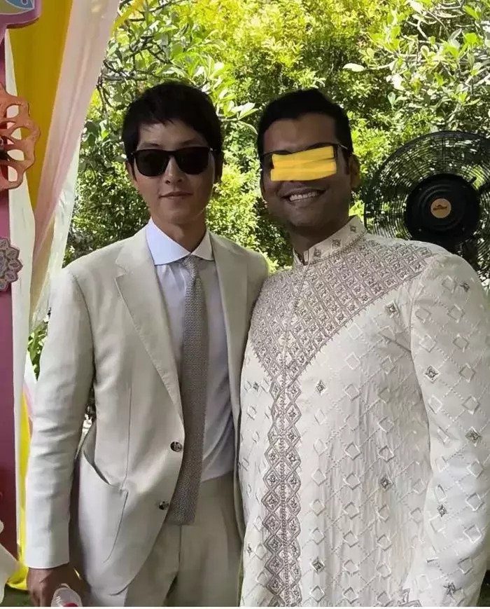 原來宋仲基早見新女友家長。