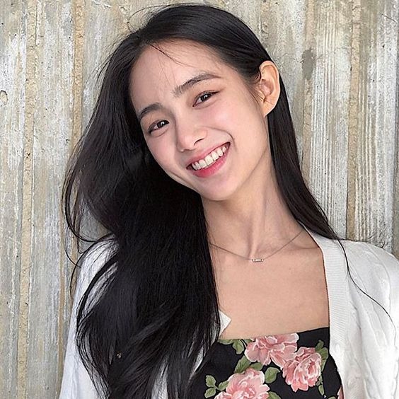 面帶笑容自然地讓人對你產生好感。