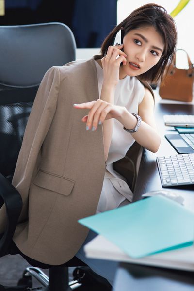 應該主動向上司詢問自己的工作內容。