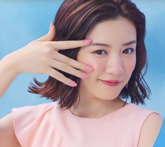 下面和大家分享一些正確塗護手霜的方法