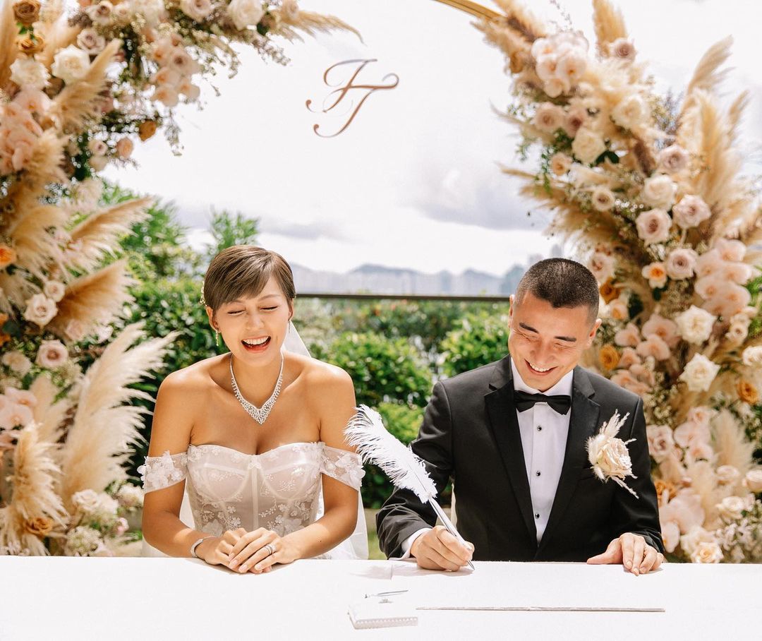 洪永城去年與梁諾妍結婚