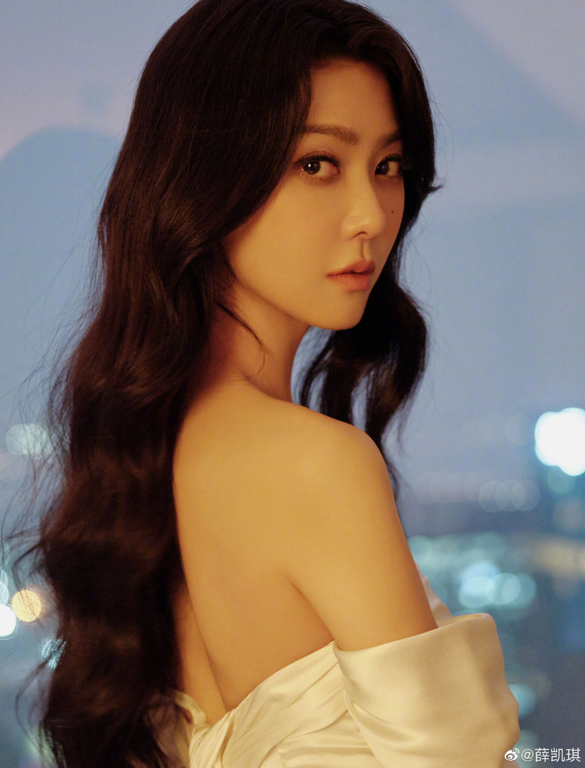 網民批評批評薛凱琪已經41歲,還在節目標籤為少女