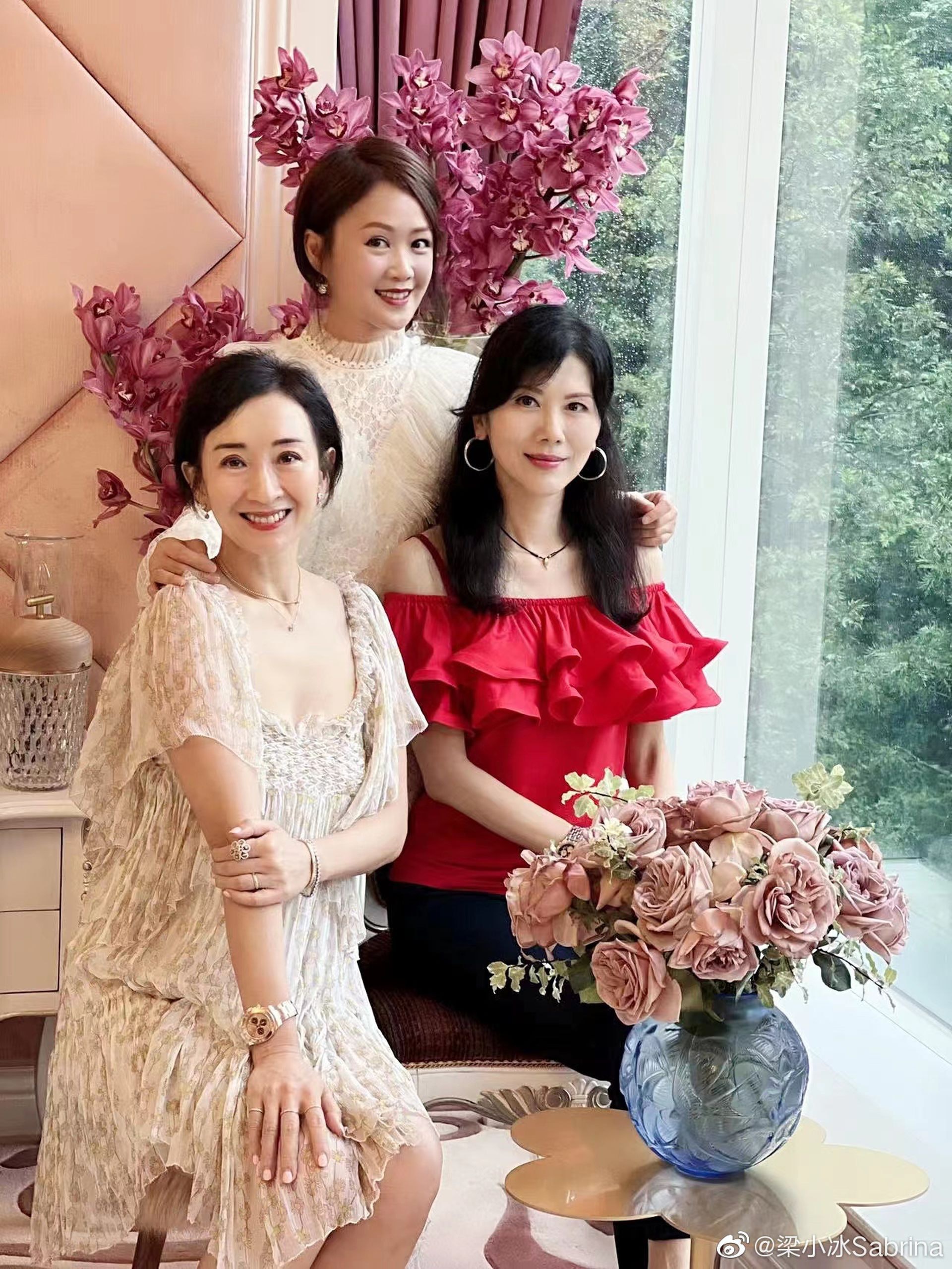 梁小冰的P圖功夫真係勁。