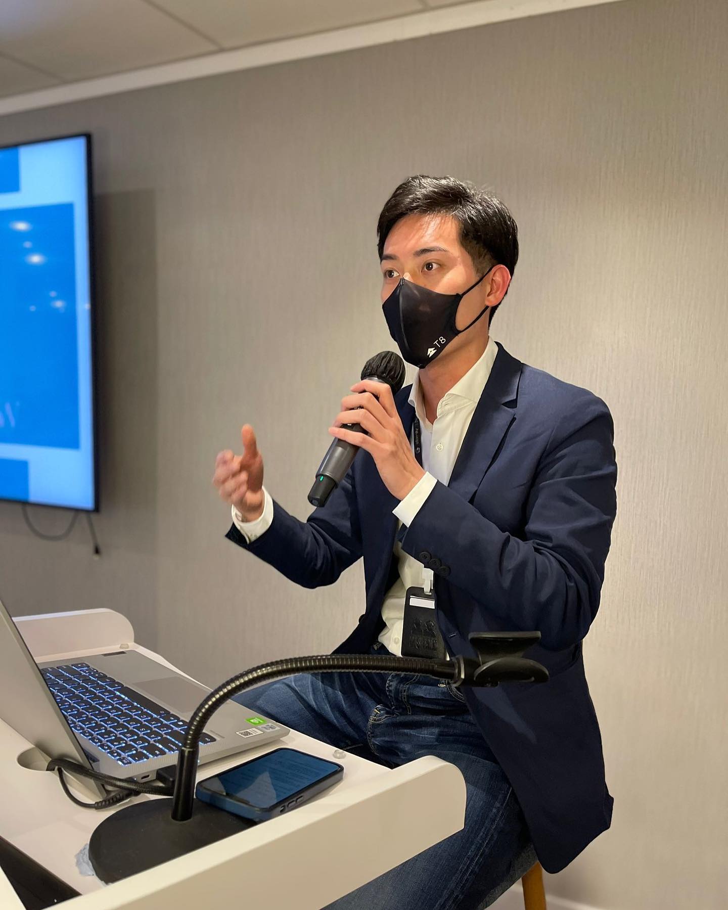 盛勁為最近才投身保險業