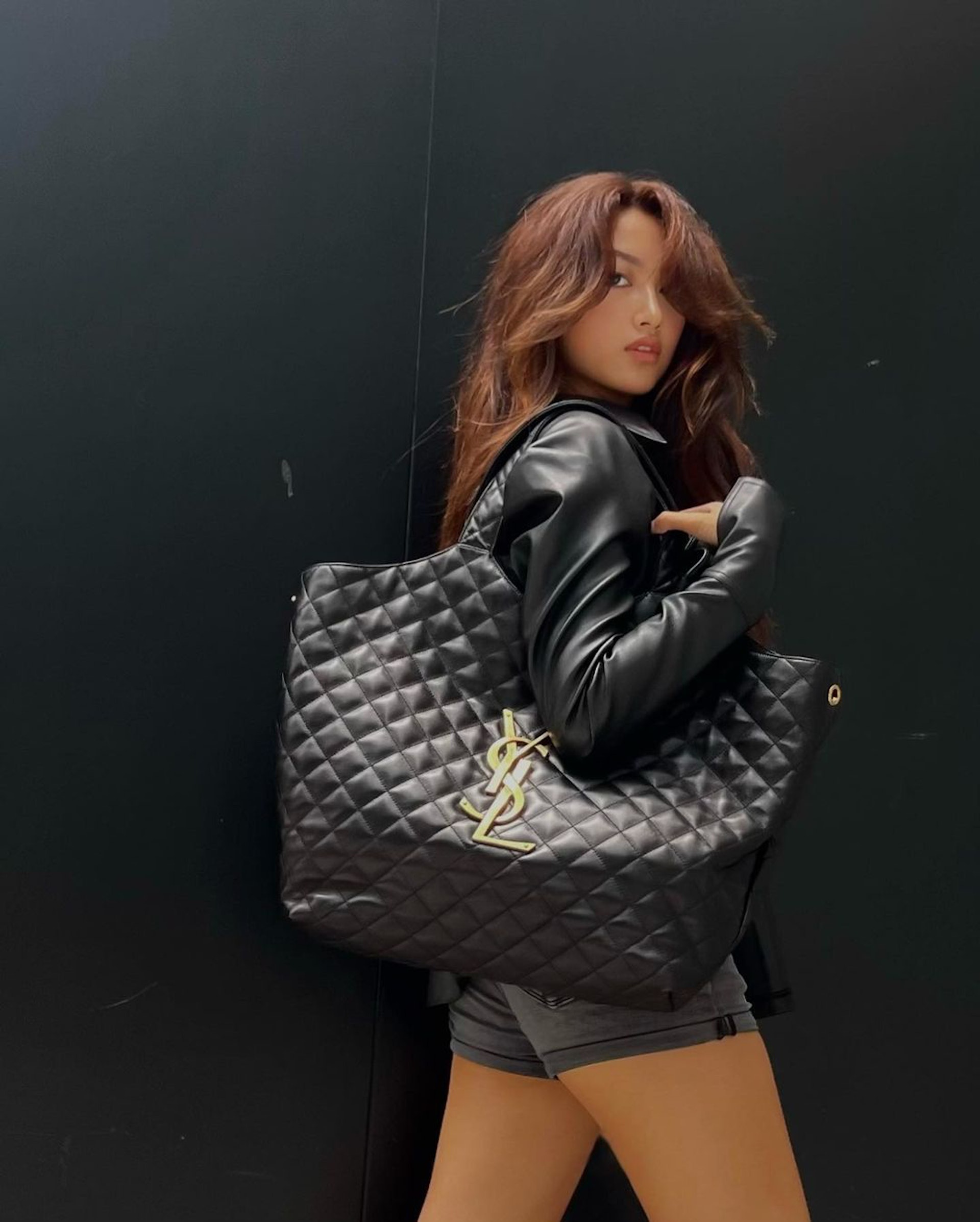 YSL ICARE MAXI SHOPPING BAG IN QUILTED LAMBSKIN HK$36,500