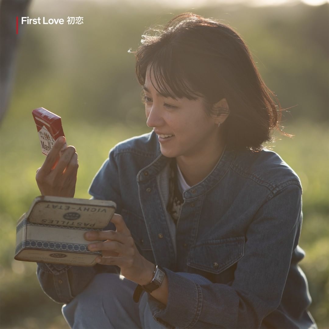 滿島光在《First Love初戀》中幾乎以近素顏的狀態亮相。