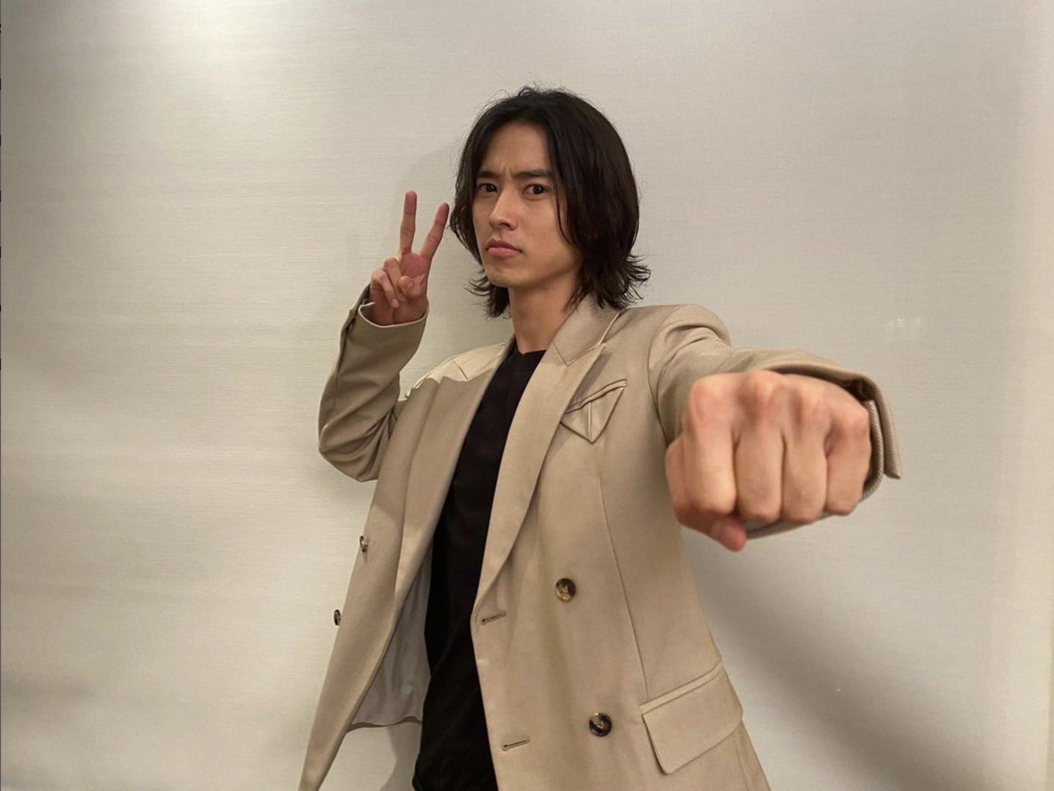 山崎賢人在第98屆日劇學院獎中獲得《最佳男主角獎》