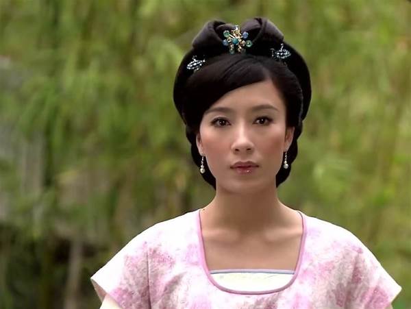 首位女藝員包攬四大獎項