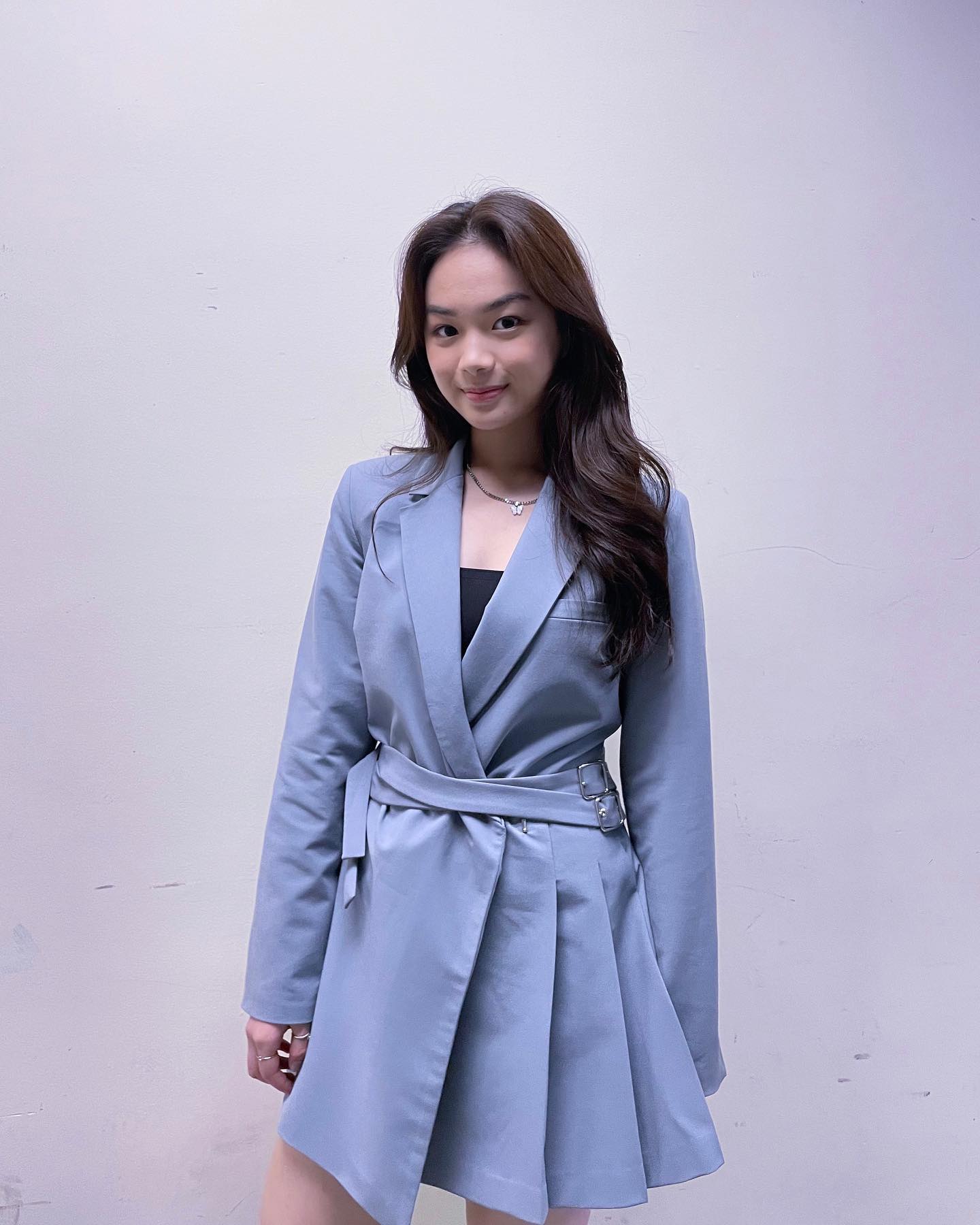 兩位總監指出,Jasmine任暟晴的出道歌《Breath Away》能突顯她的聲線,相信她可以一炮而紅。