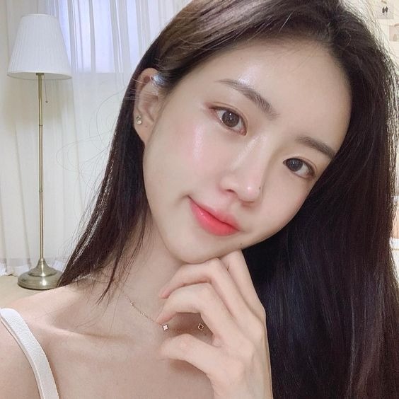 玫瑰果油功效5：均勻、提亮膚色