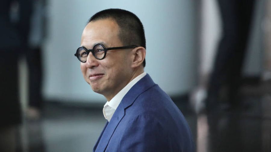 梁洛施昔日為香港首富李嘉誠兒子李澤楷未婚誕下三個兒子