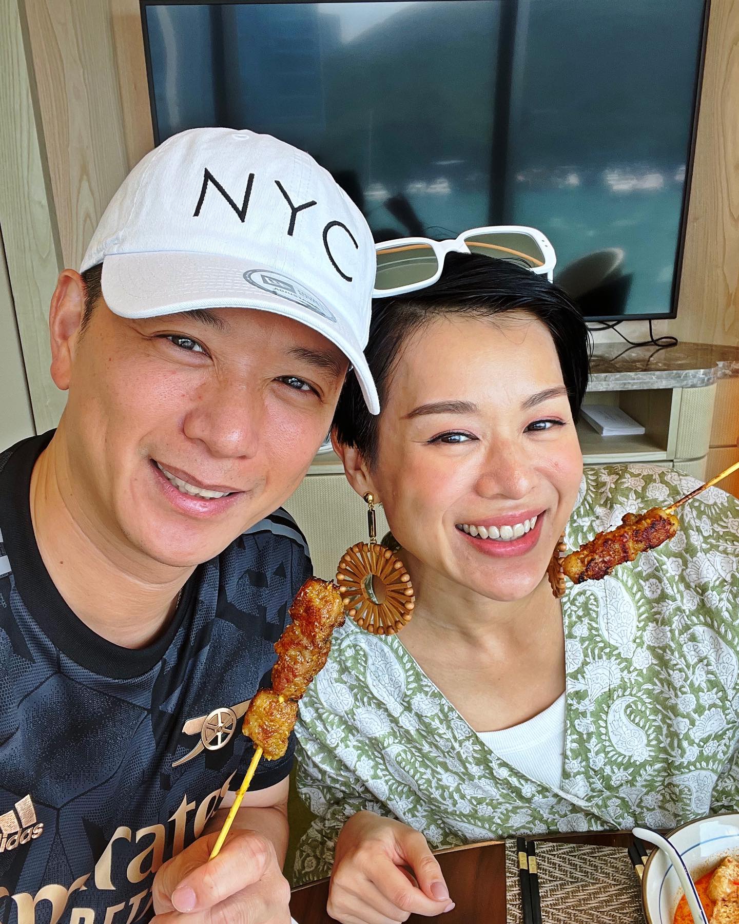 胡杏兒與老公李乘德愈來愈似樣。