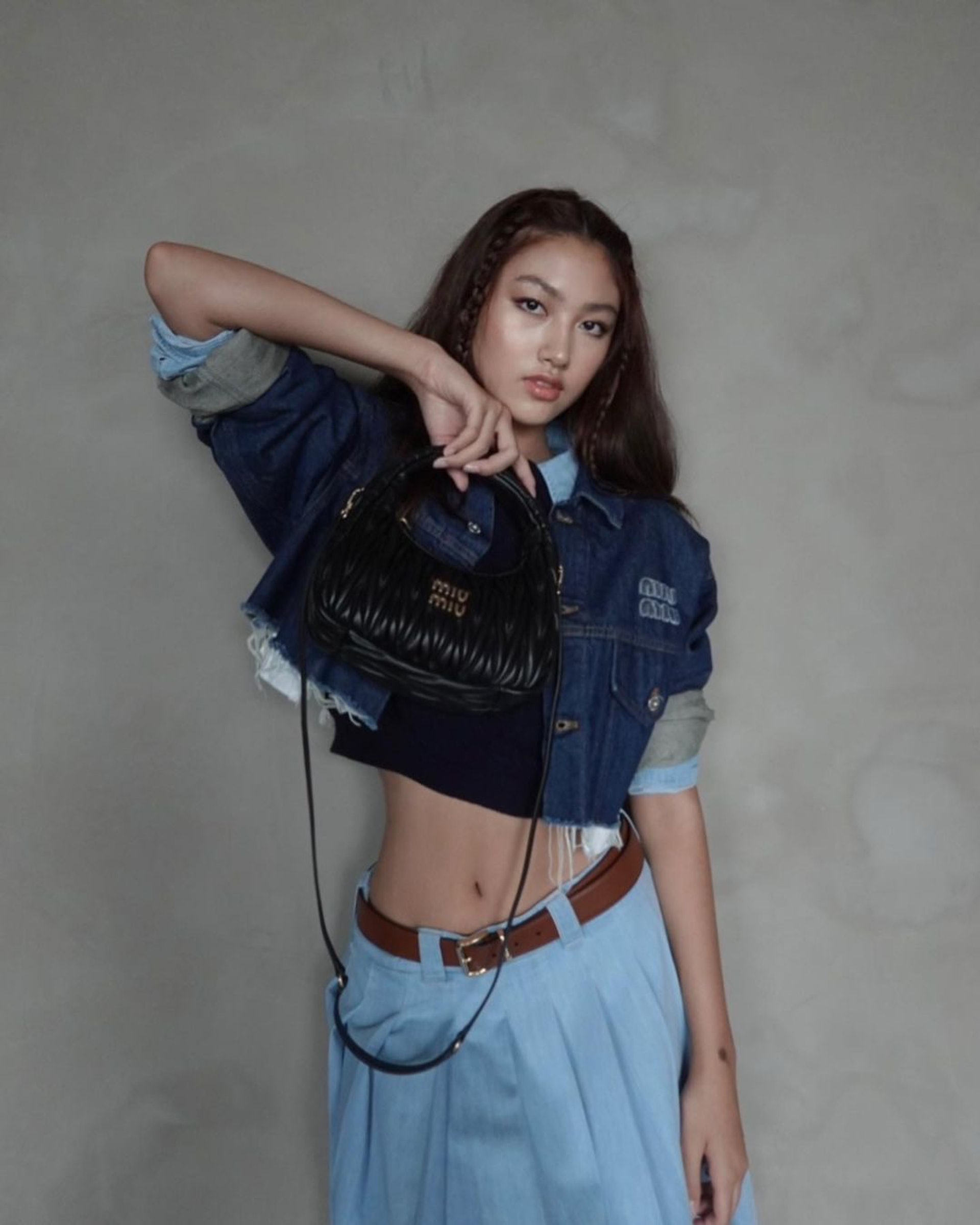 Miu Miu Miu Wander Matelassé納帕軟皮半月形手袋 HK$17,000