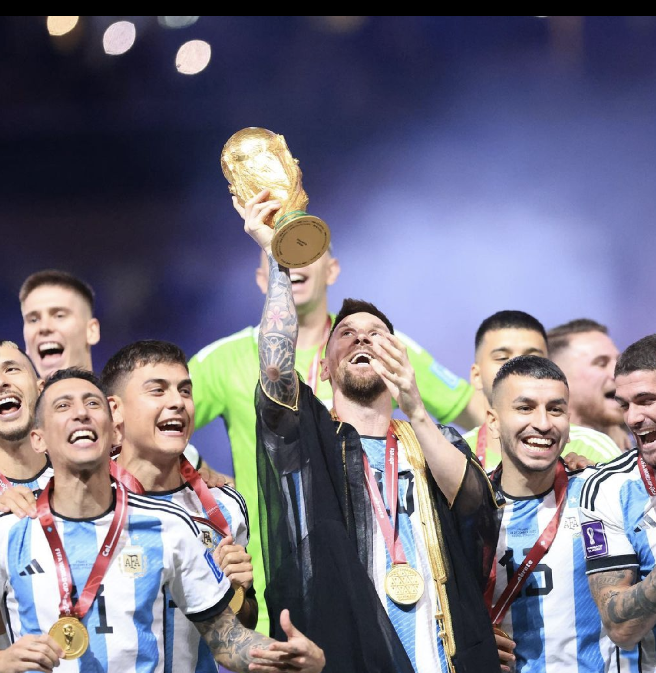 美斯奪冠時更感慨道：我抱著這個宏願已經很久很久了，我希望以世界盃來完成我的職業生涯，這個童話式結局令我實在不能要求更多了。