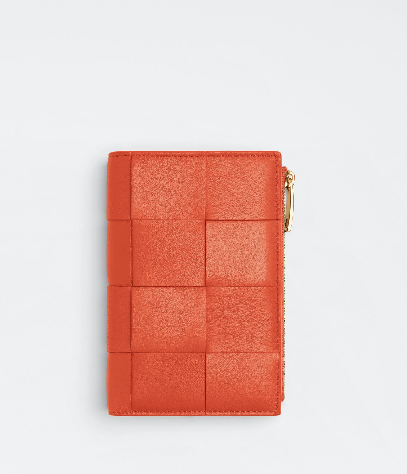 天蠍座銀包推介:BOTTEGA VENETA Medium Bi-Fold Zip Wallet $6,900