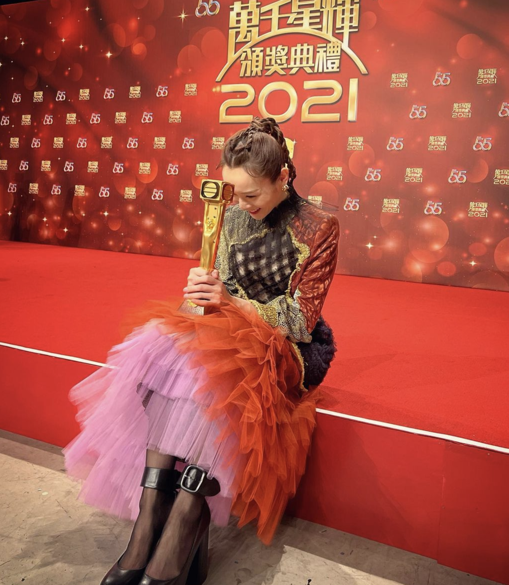 Ali演出多個出色劇集,在2018年憑《BB來了》獲封視后