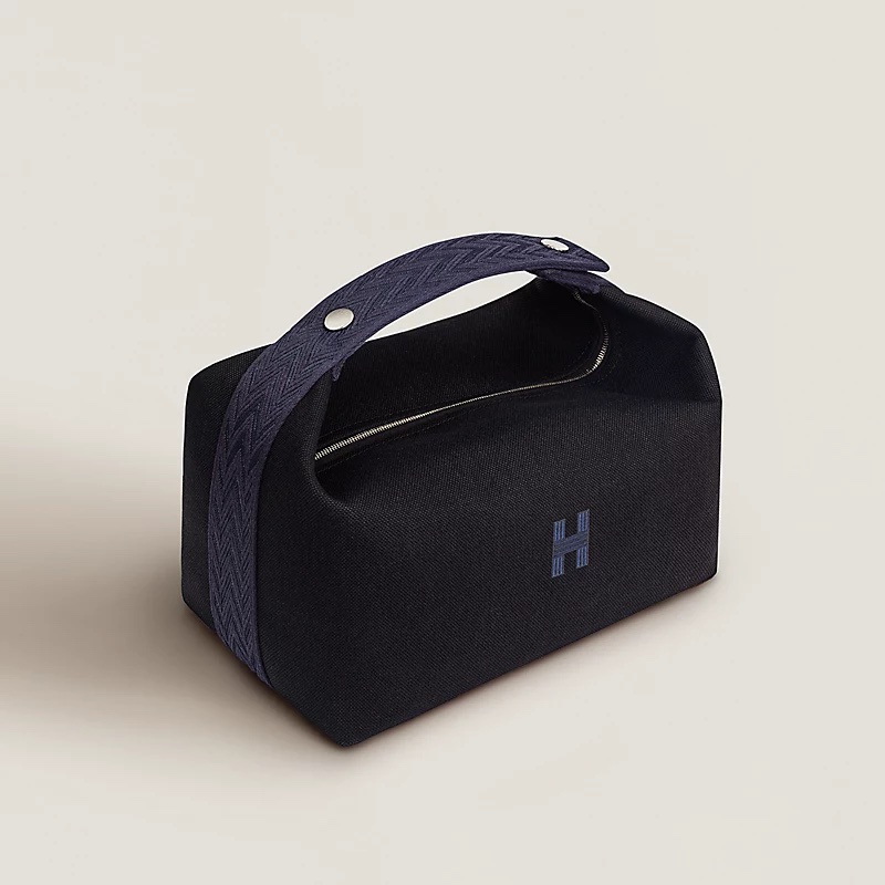 手提把換上經典的Z形圖案