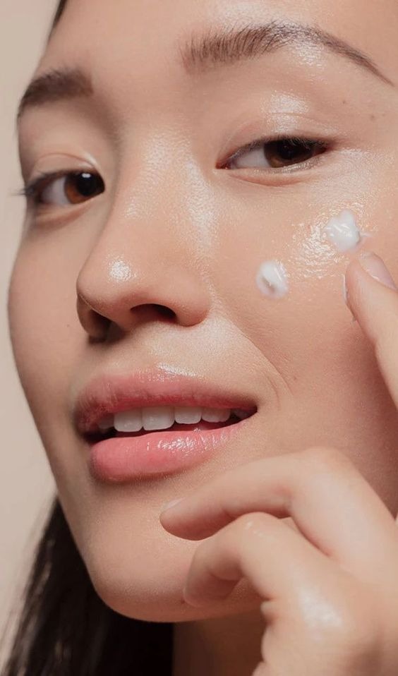 馬油近年來一直被日本人推崇,因它的修復能力和保濕力都非常優秀。